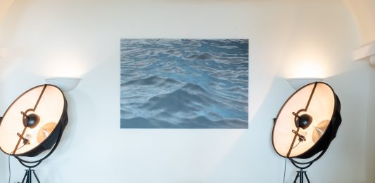 Acqua e grafite, l’arte essenziale di Serse al Jumeirah Capri Palace