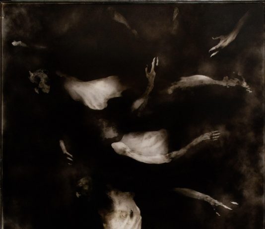 Salvifica, Giovanni Manfredini incontra il Sassoferrato, tra luce e redenzione