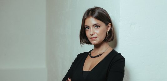 Focus curatori in 22 domande: intervista a Elisa Carollo