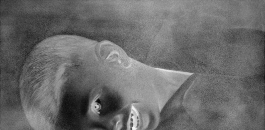 Hungry Ghosts, una danza spettrale tra le parole di Tinti e le immagini di Ballen