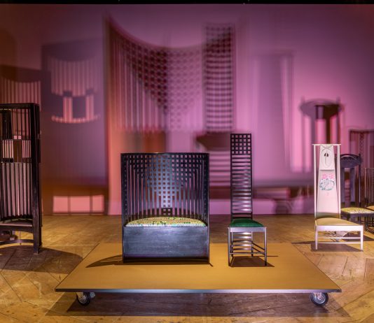 Edit Napoli 2024: il grande design internazionale si diffonde in città