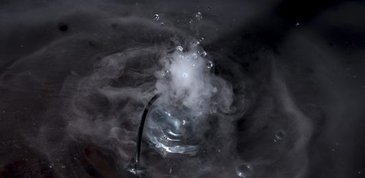 Riconoscere se stessi nel suono: intervista all’artista Clarice Calvo-Pinsolle Clarice Calvo-Pinsolle, Fondazione Elpis, Milano, 2024, foto Fabrizio Vatieri