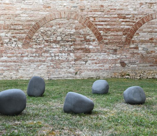 Paolo Icaro racconta i suoi “artifici naturali” in occasione della Giornata del Contemporaneo