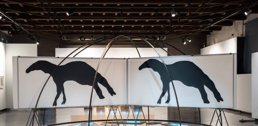 Esserci a Verona: Mario Merz. Il numero è un animale vivente