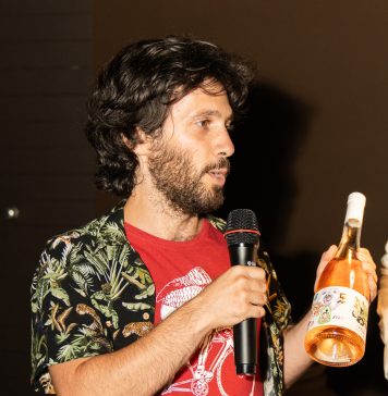 Michele Leombruni, il vincitore della terza edizione di Wine Painting Querciamatta