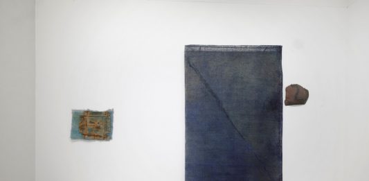 Trasparenze e terre: gli anni Settanta di Nanni Valentini a Genova