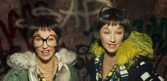 Cindy Sherman, travestirsi per smascherare la realtà: la mostra al FOMU Cindy Sherman mostra fOMU