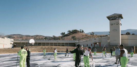 Artecinema 2024 apre il sipario al Teatro San Carlo di Napoli, con JR