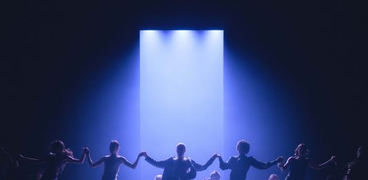 Torinodanza, alla scoperta dei mondi visionari di Hofesh Shechter e Sharon Eyal