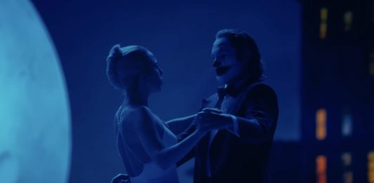 Joker 2 è coraggioso, smargiasso, sgangherato e inutile. Insomma, un cult joker 2