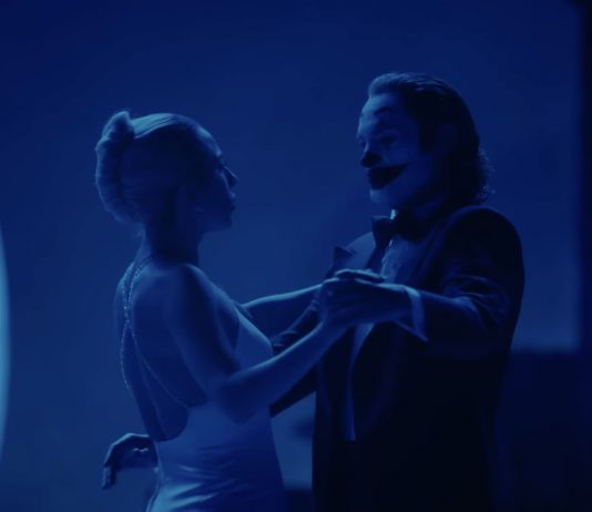 Joker 2 è coraggioso, smargiasso, sgangherato e inutile. Insomma, un cult joker 2