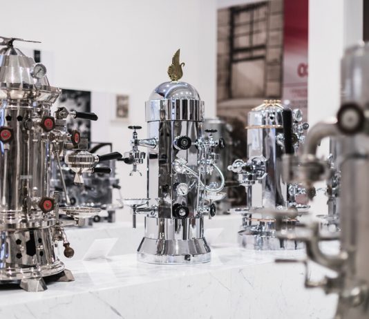 La storia della macchina del caffè, una storia collettiva