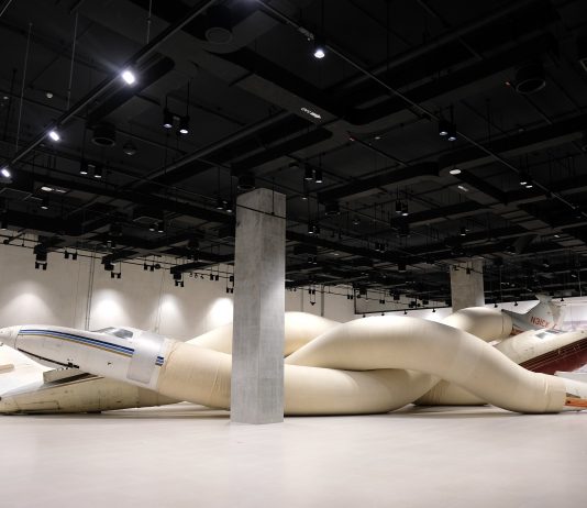 L’arte globale alla Bangkok Biennale 2024: le fotografie delle mostre