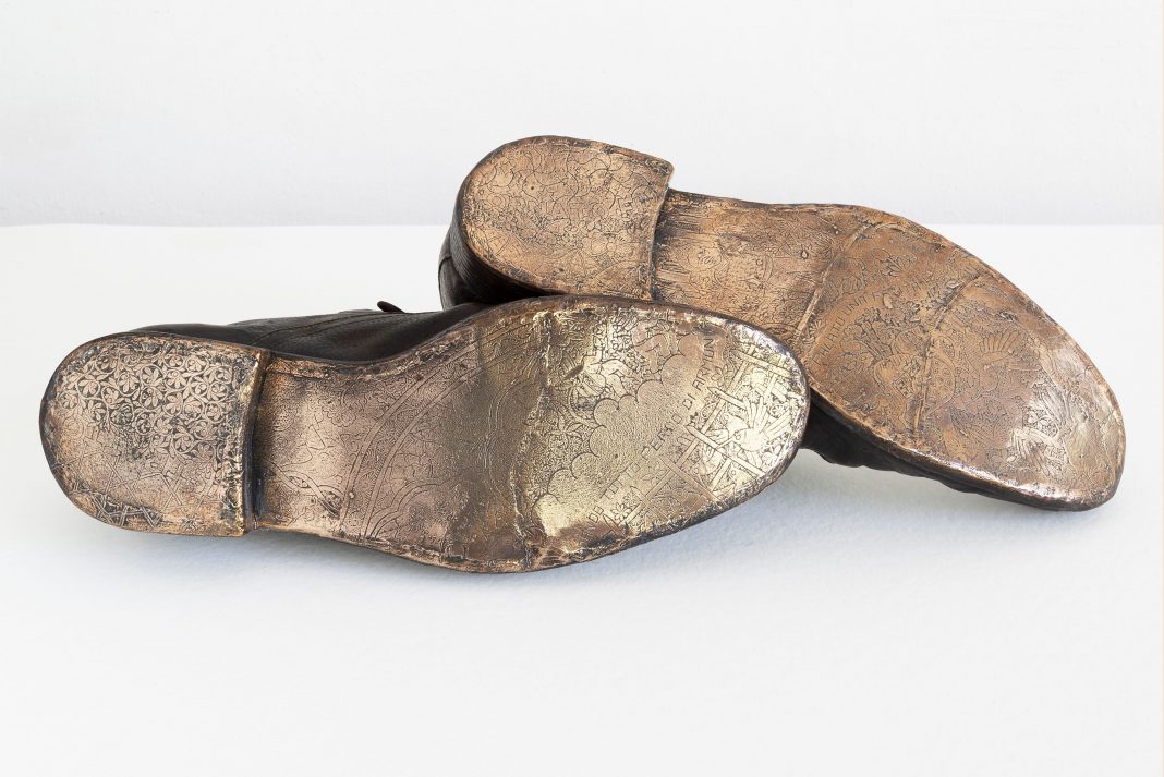 Diego Miguel Mirabella_Abito e lavoro nello stesso luogo_2023 bronzo