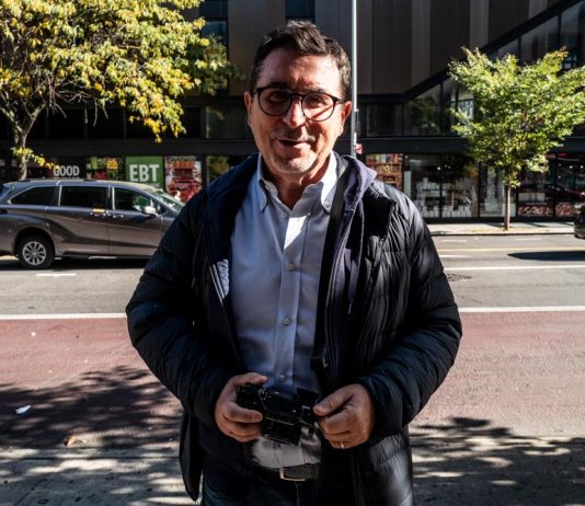 Intervista a Dario Sartini, il fotografo che ritrae la città da dietro il finestrino