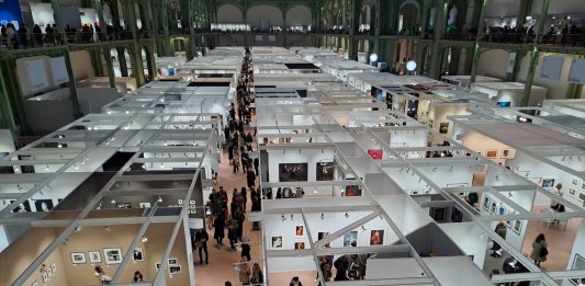 Paris Photo 2024 celebra la grande fotografia, dal Surrealismo alle nuove frontiere Paris Photo 2024, Foto Livia De Leoni