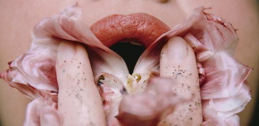 Donna, in che senso?