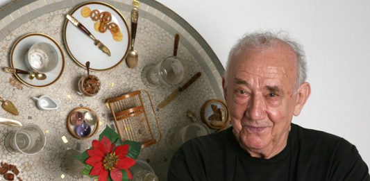 Addio a Daniel Spoerri, il maestro del Nouveau Réalisme e della Eat Art Daniel Spoerri