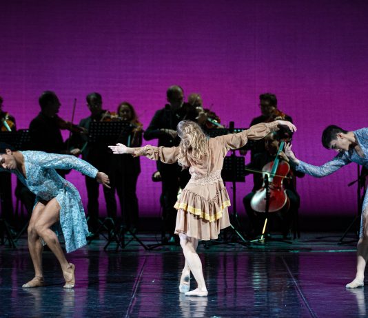 Tra mare e Barocco, l’omaggio di Fredy Franzutti a un sud mitico Jonio, Sud, Barocco, Fredy Franzutti, Ph. Carlotta Bodini