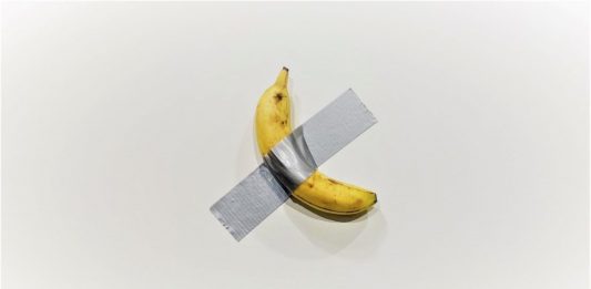 La banana di Maurizio Cattelan venduta per $ 6,2 milioni da Sotheby’s