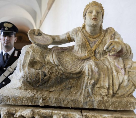 Ritrovato un tesoro etrusco: la storia del recupero della tomba dei Pulfna tesoro etrusco ritrovato