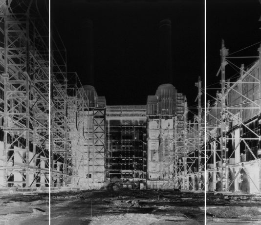 La permanenza dell’invisibile: fotografie di Vera Lutter al MAST di Bologna Battersea Power Station, II, July 3, 2004194 x 429 cm, FondazioneMAST, Bologna, c. Vera Lutter by SIAE 2024