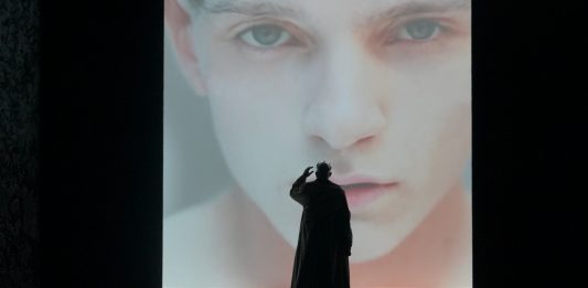 Individualità in chiaroscuro, nel Macbeth di Jacopo Gassmann a Napoli Macbeth, regia Jacopo Gassmann, foto Ivan Nocera