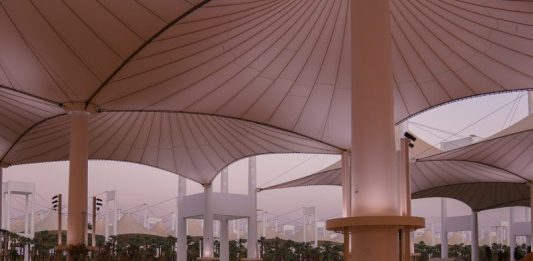 Biennale Arti Islamiche 2025: a Jeddah, dialogo tra fede e contemporaneità