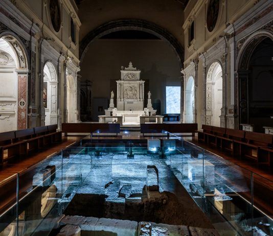 Gianluigi Masucci, un’identità vivente: la mostra in una chiesa di Napoli