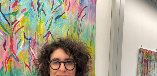 Pubblicata la prima monografia dedicata all’artista Alice Voglino e alla sua recente ricerca “Non c’è confine” Alice Voglino in atelier - (credits dell’artista)