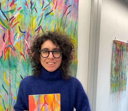 Pubblicata la prima monografia dedicata all’artista Alice Voglino e alla sua recente ricerca “Non c’è confine” Alice Voglino in atelier - (credits dell’artista)