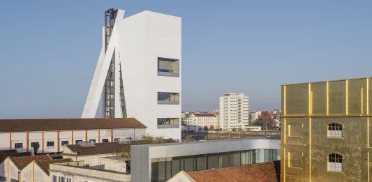 Fondazione Prada, le mostre e i progetti del 2025, tra Milano, Venezia e il mondo