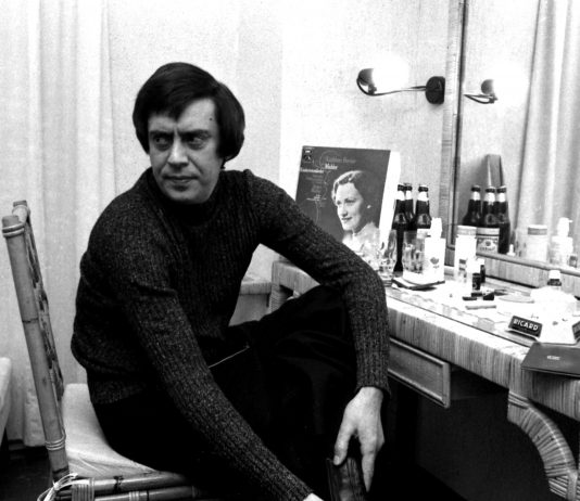 Quattro modi di morire contro il kitsch: ripartiamo da Carmelo Bene