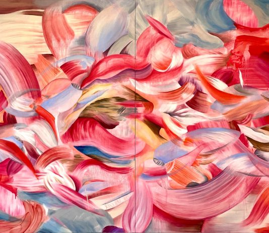 Alla Galleria Luca Tommasi di Milano due artiste indagano i concetti di memoria, sogno e benessere mentale