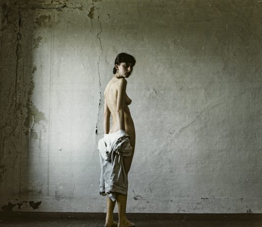 Other Identity #144, altre forme di identità culturali e pubbliche: Piero Toffano Piero Toffano Pick off 2016 cm 18 x 18 scatto analogico digitalizzato