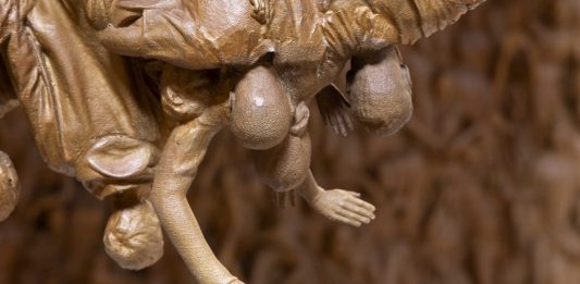 Tra le pieghe della materia: le sculture di Tony Cragg alle Terme di Diocleziano Tony Cragg