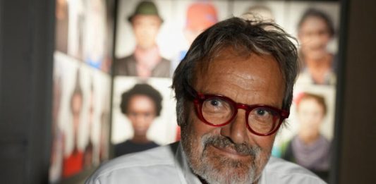 A Milano, una mostra flash per celebrare Oliviero Toscani: durerà solo un giorno
