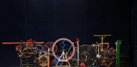 L’inutile spettacolarità dell’opera d’arte: la lezione di Jean Tinguely vale ancora oggi