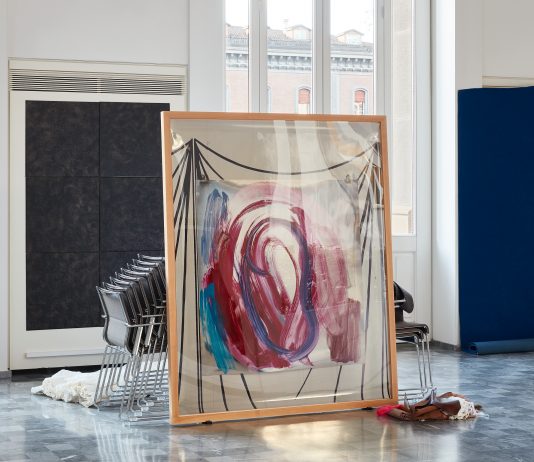 Gesti pittorici in stanza nuda: Peggy Franck a Palazzo De Toschi di Bologna Peggy Franck mostra bologna