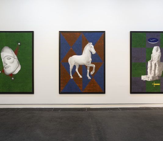 Felice Levini, tentativi di progettare il caos: la mostra al Mattatoio di Roma Felice Levini, Progettare il Caos, veduta della mostra,