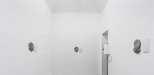 Francesco Barocco trasforma Quartz Studio nella casa gialla di Vincent Van Gogh