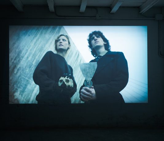 Cos’è il catasterismo? Ode collettiva al cielo e alle stelle in uno spazio emergente di Venezia