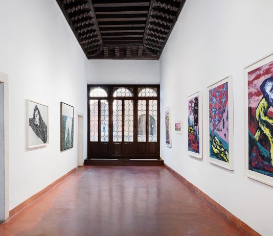 Cinque pittori e un palazzo: la collettiva “Moonkillers” a Venezia