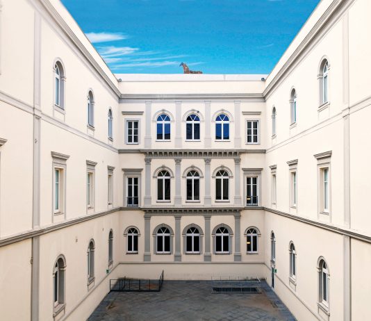 Gli Anni: al Museo Madre di Napoli, una serie di incontri tra arte e storia