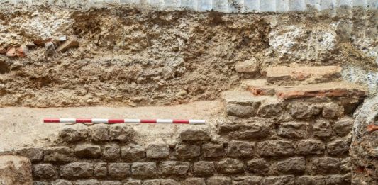 Londra, la prima Basilica di epoca romana riemerge nel centro della City