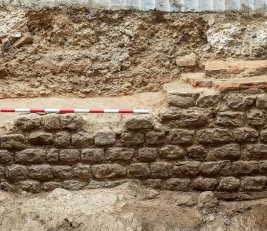 Londra, la prima Basilica di epoca romana riemerge nel centro della City