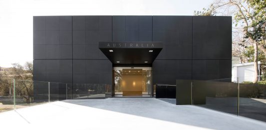 Biennale Venezia 2026: l’esclusione di Sabsabi arriva al Senato australiano