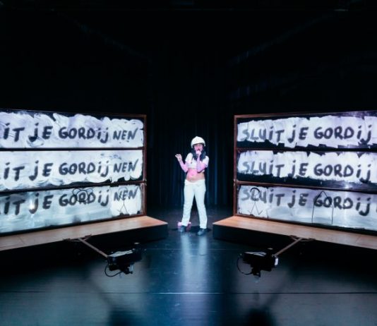 FOG a Milano: tra Iran e Vivaldi, la performance è di scena al Teatro dell’Arte