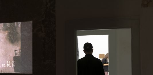 Come raccontare uno studio d’artista: il progetto del collettivo damp a Napoli studio collettivo damp