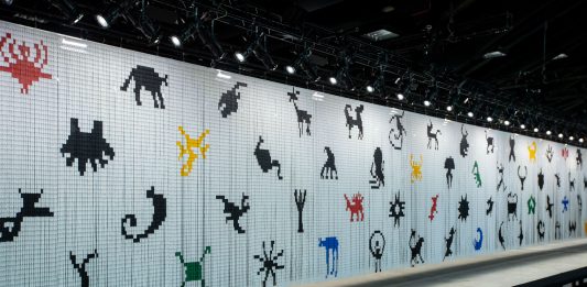 Alla Milano Fashion Week l’arte contemporanea sale in passerella numero cromatico